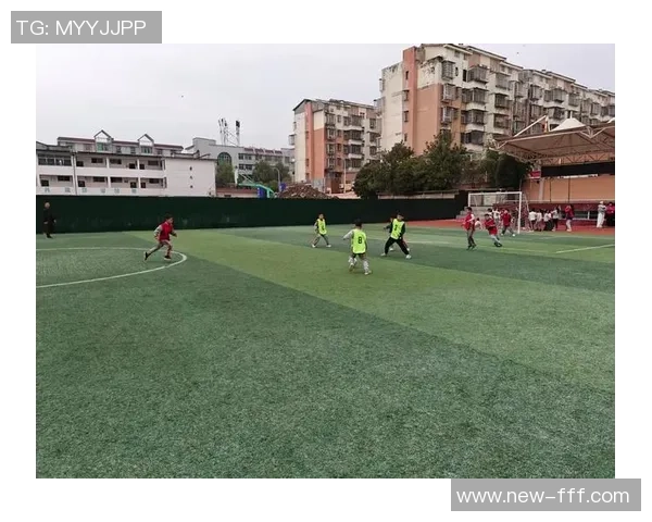 校园足球发展与成就汇报展示促进学生全面素质提升的实践与思考