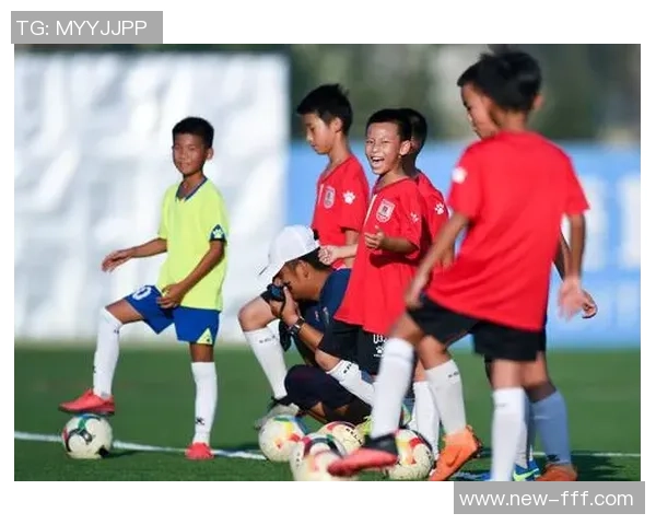 董雷足球生涯回顾与未来展望：从青训到职业联赛的奋斗历程